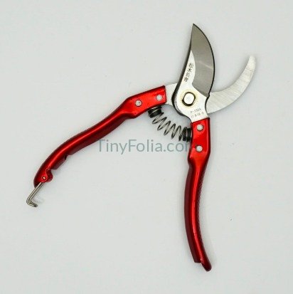 Professional Pruning Cutter | High-Quality Gardening Tools